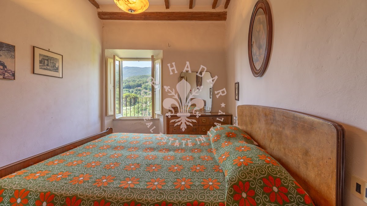 המרפסת על הגבעה (Il Balcone in Collina) — 12
