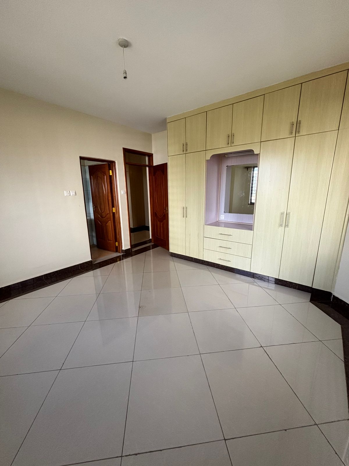 3-Bedroom Apartment — photo 15 of 20