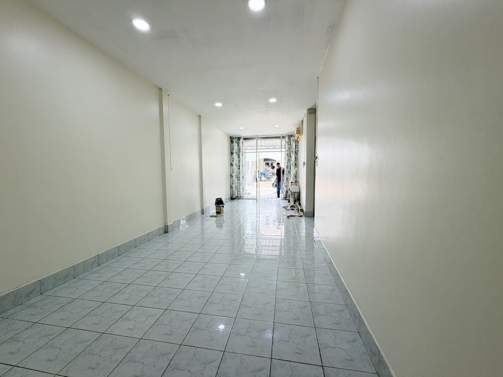 หมู่บ้านเทพนิมิตร · ใกล้ 5 แยกฉลอง 2