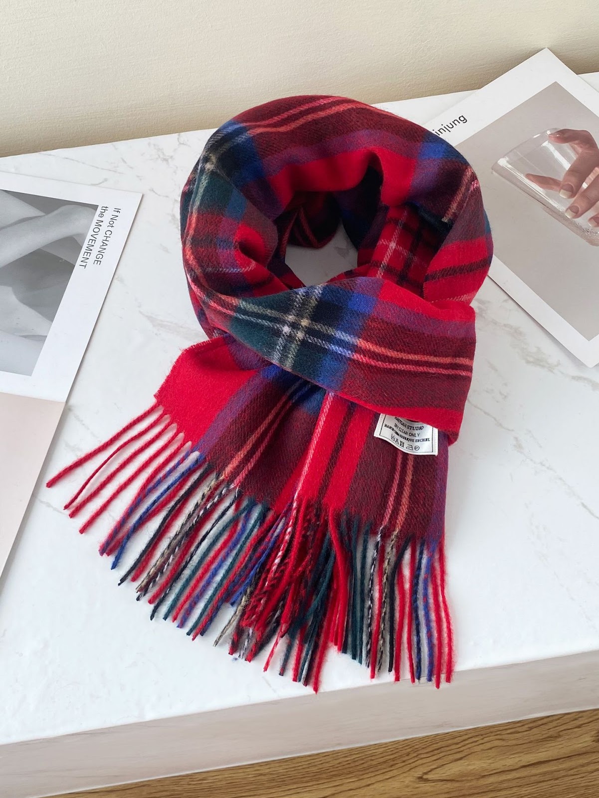 Checked wool scarf with fringes, 188x30 cm