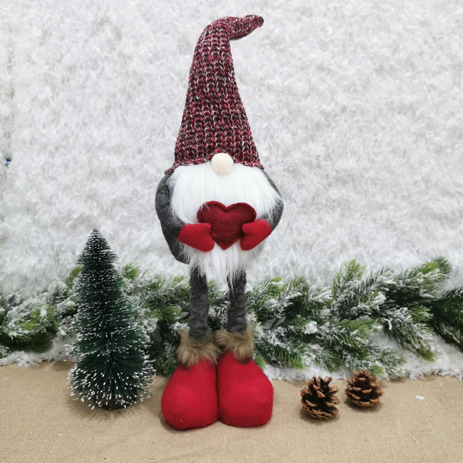 Skandinavische Wichtelfigur, ausziehbar, Stoff
