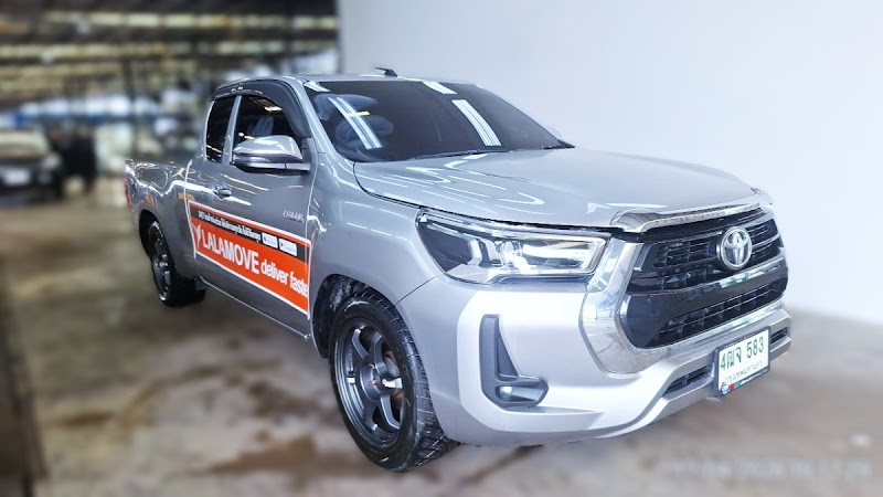 TOYOTA HILUX REVO