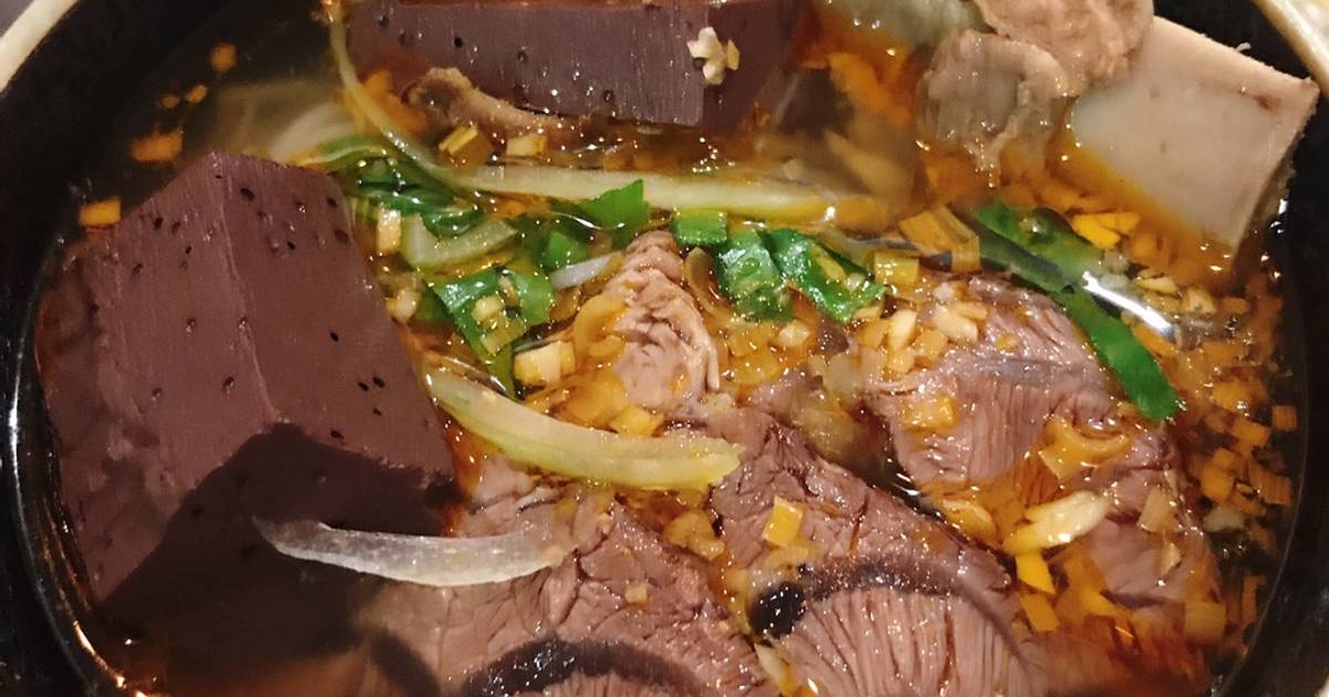 Bún bò Huế