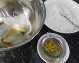 Nhà mình hết cream cheese và không mua được chanh vàng nên dùng phô mai và quất (tắc) thay thế.