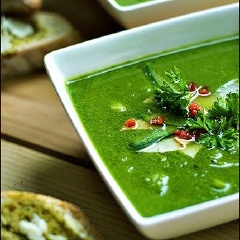 Súp chín múc ra chén ăn kèm bánh mì cũng ngon lắm nhé!