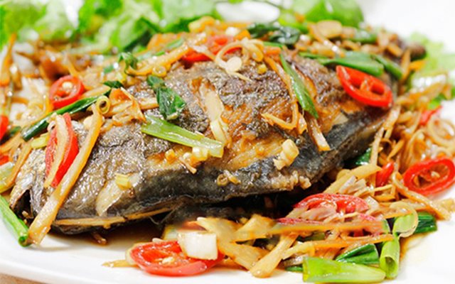Cá Chim Chiên Nước Tương