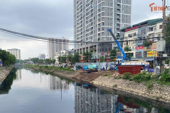 Ám ảnh mùi hôi không thể chịu nổi từ những 'con sông chết' ở Hà Nội - Báo Tri thức &amp; Cuộc sống