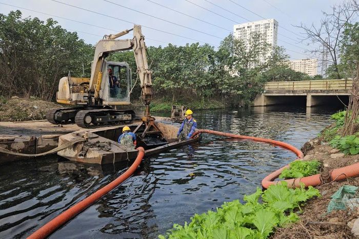 Chủ động ứng phó, nâng cao năng lực thoát nước đô thị - Đài Phát thanh và truyền hình Hà Nội