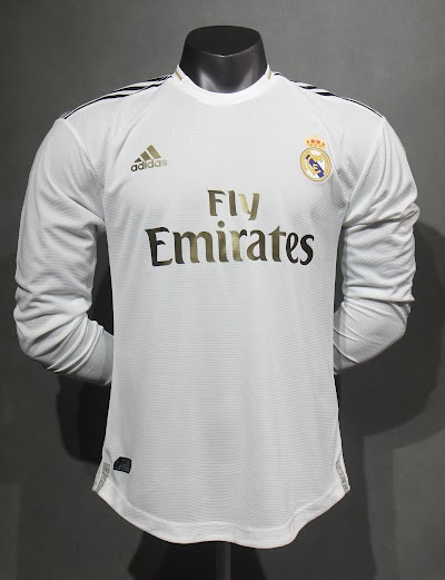 Retro 2019-20 Real Madrid Local.jpeg