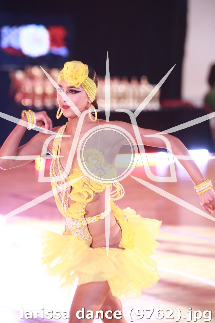 larissa dance (9762).jpg