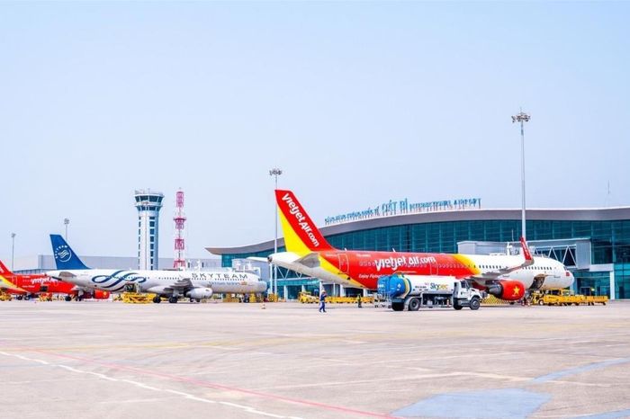Bộ Xây dựng đề xuất rút ngắn thủ tục cấp phép bay - Đài Phát thanh và truyền hình Hà Nội