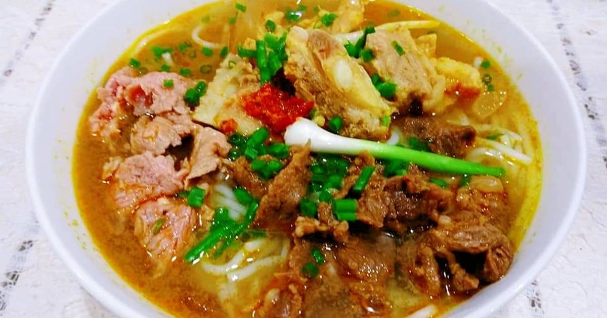 Bún bò sườn, tái, nạm