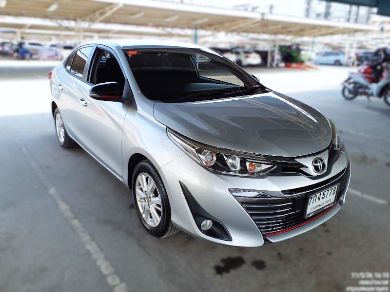 TOYOTA YARIS ATIV