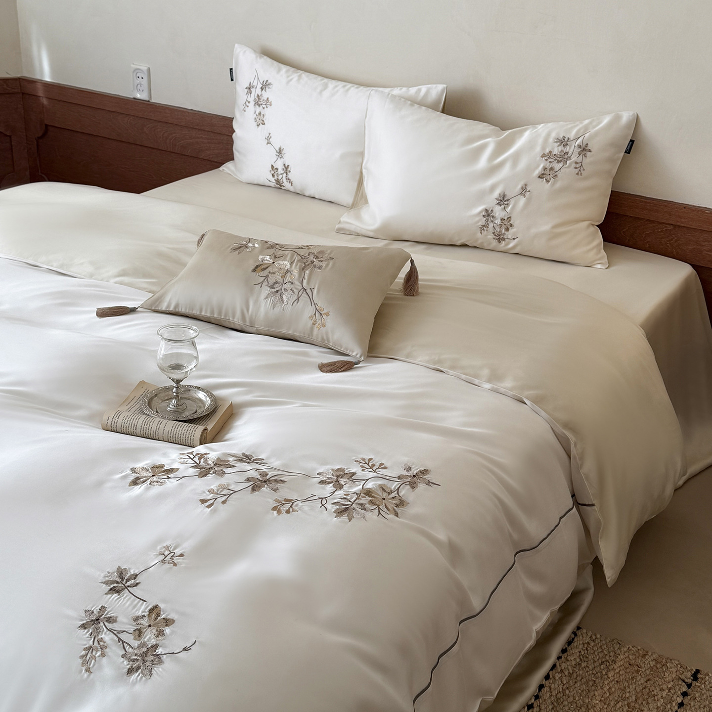French Tencel Bedding Set, 4-piece, Cooling Effect