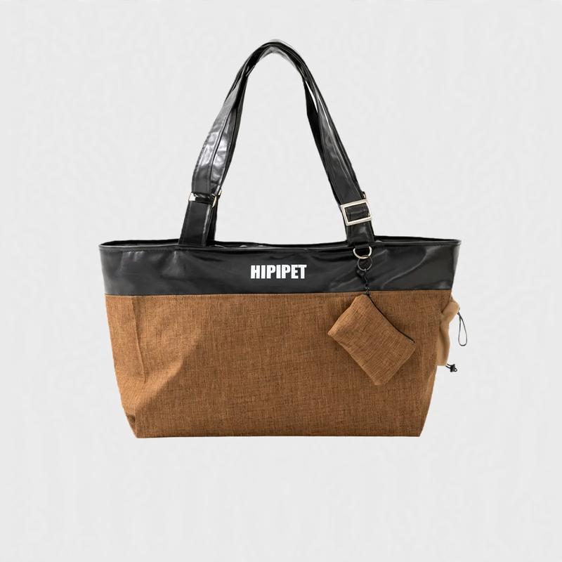 Portable pet carrier with shoulder strap