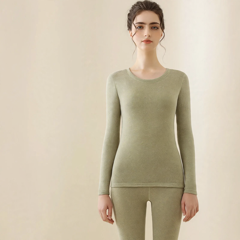 Thermal underwear set made of silk and wool