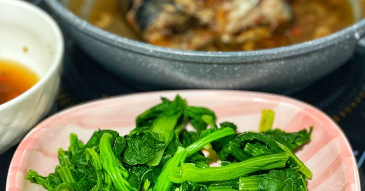 Cải Luộc Chấm Nước Cá Kho