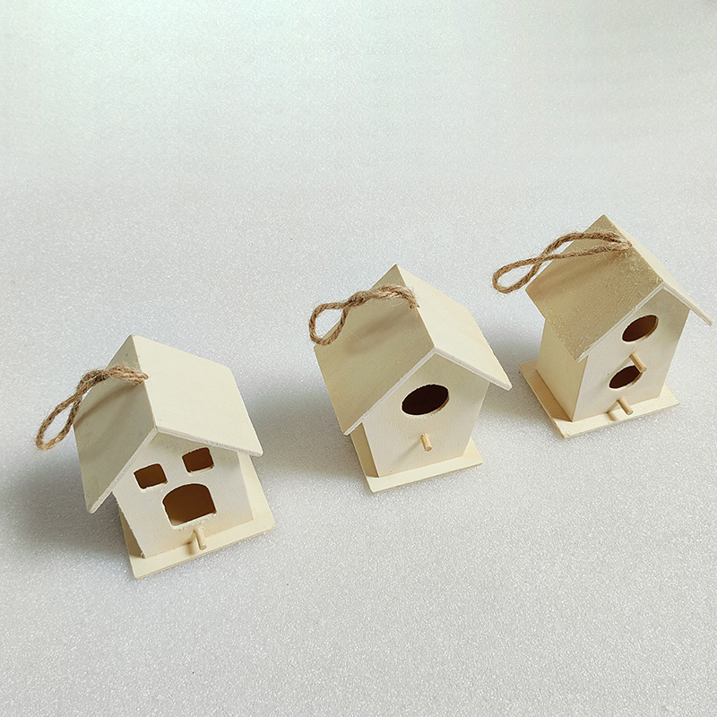 Pine wood birdhouse for hanging