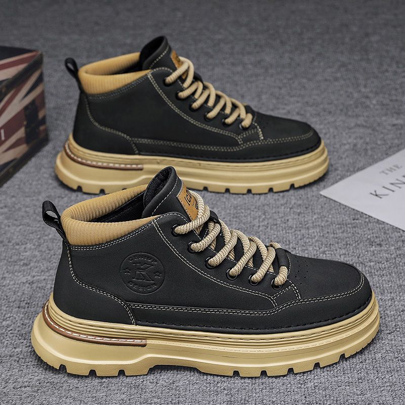Men's vintage-style boots, breathable