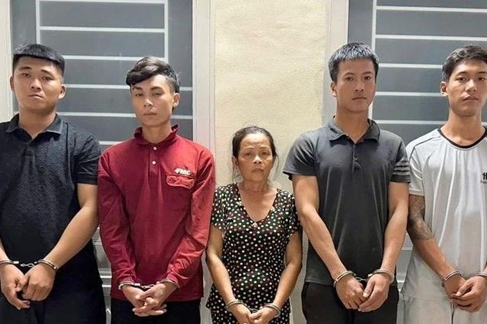 Nghi ngờ chồng ngoại tình, người phụ nữ 60 tuổi thuê côn đồ ra tay - Chuyên trang An Ninh Thủ Đô - Báo Công an nhân dân