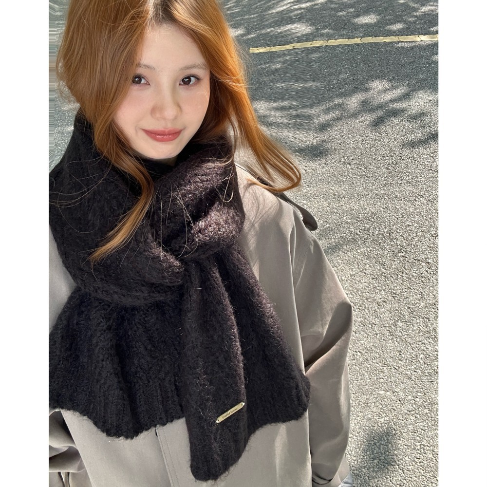 Knitted scarf made of alpaca wool
