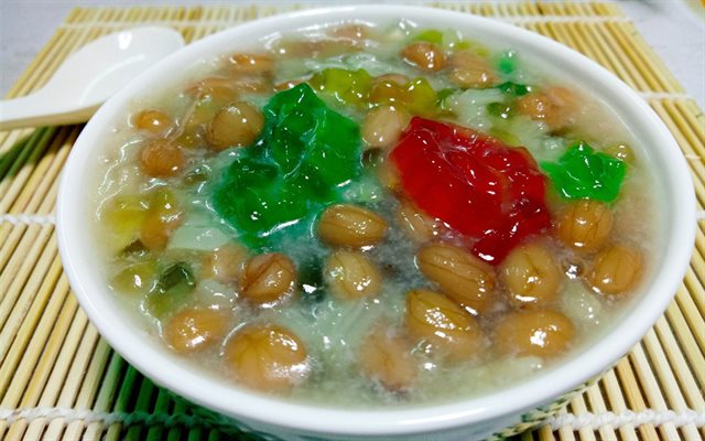 Chè Đậu Phộng Nấu Nước Cốt Dừa Thơm Bùi, Lạ Miệng, Ngon Khó Cưỡng