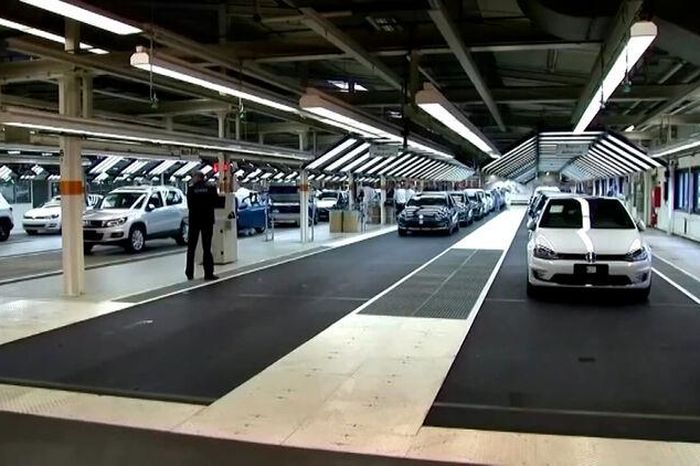 Các hãng xe châu Âu thiệt hại hơn 8 tỷ euro vì thuế quan của Mỹ - Báo An Giang