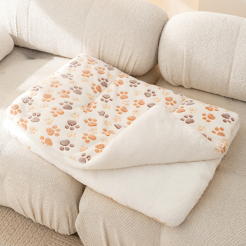 Fluffy fleece pet mat
