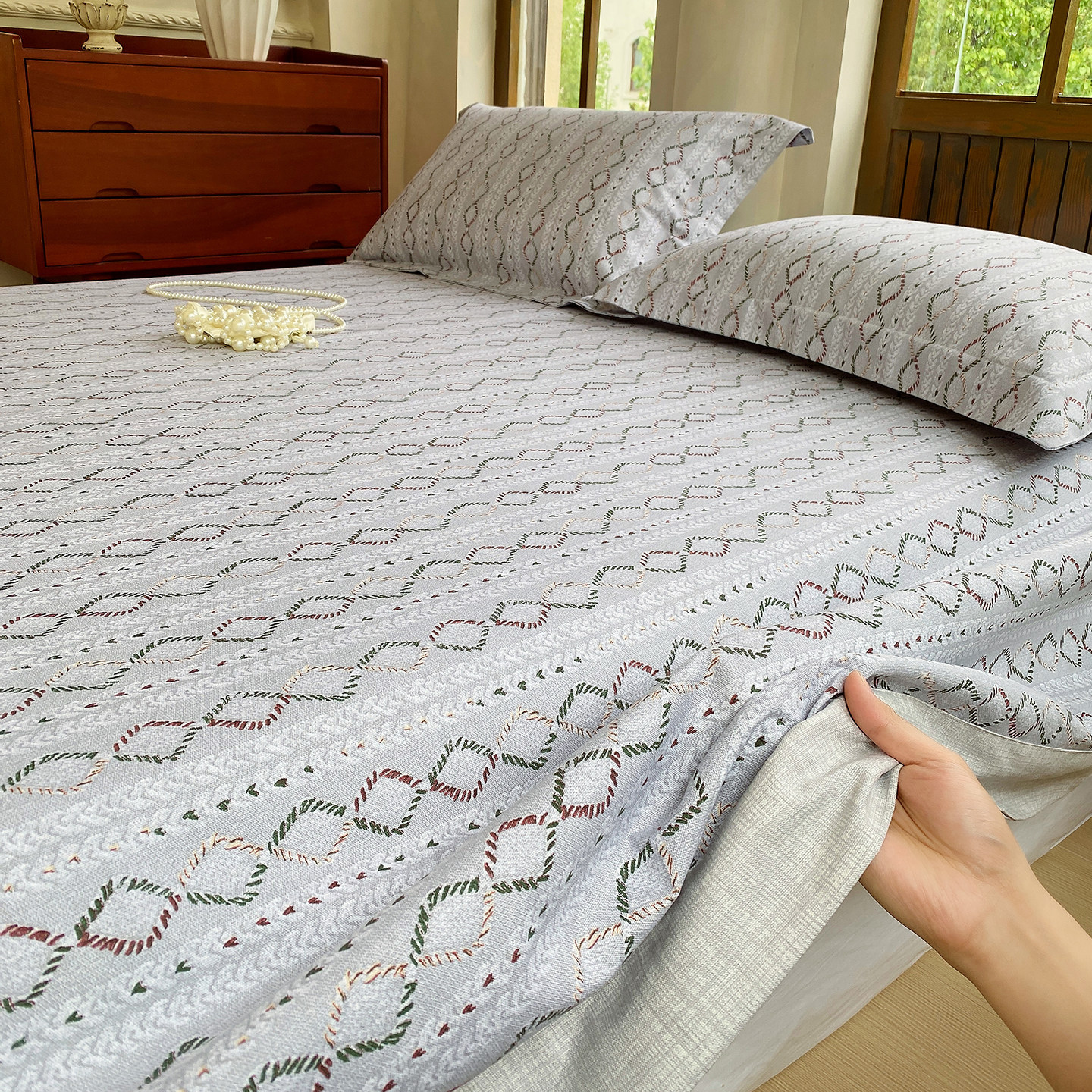 Cotton bed sheet, farmhouse style, washable