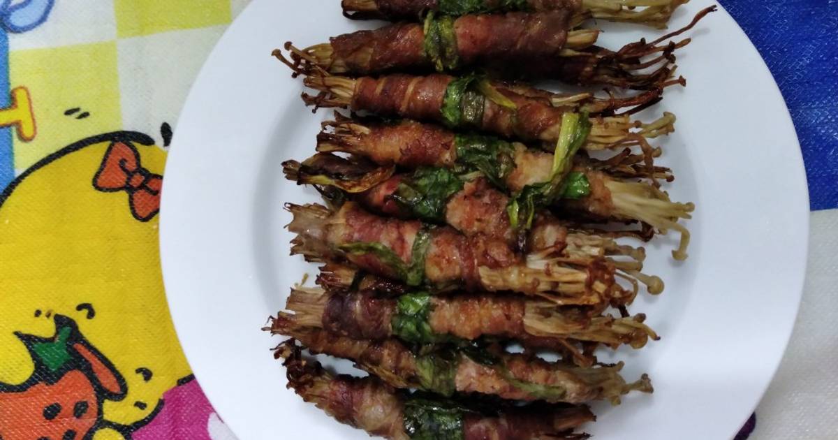 Ba chỉ bò mỹ cuộn nấm kim châm nướng