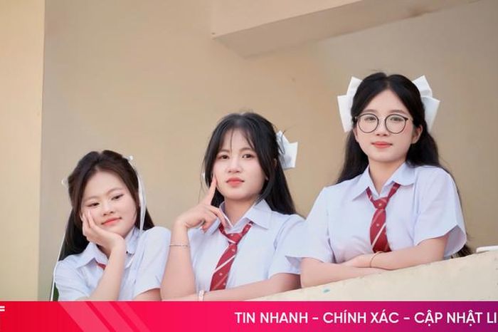Nữ sinh lớp 12 dịu dàng trong những bức hình kỷ yếu - Báo Hà Tĩnh
