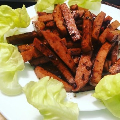 Tèn tén tèn ten thành phẩm đây ạ, ăn ngay với cơm nóng hoặc ăn kèm bánh mì cũng ngon lắm ạ. Chúc cả nhà thành công nha, đừng quên chia sẻ với mình thành phẩm của bạn nha!