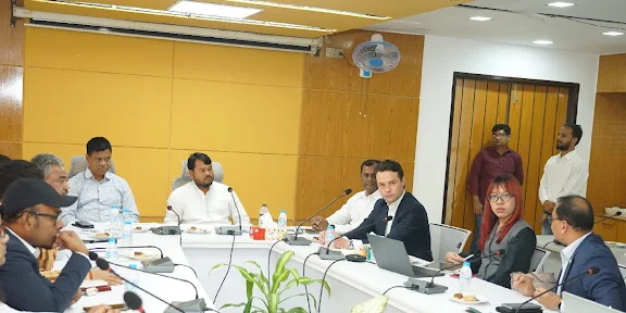 বর্জ্য ব্যবস্থাপনার আধুনিকায়নে রাসিকের সাথে নেদারল্যান্ডসের কোম্পানি সুইপ স্মার্টের মতবিনিময়