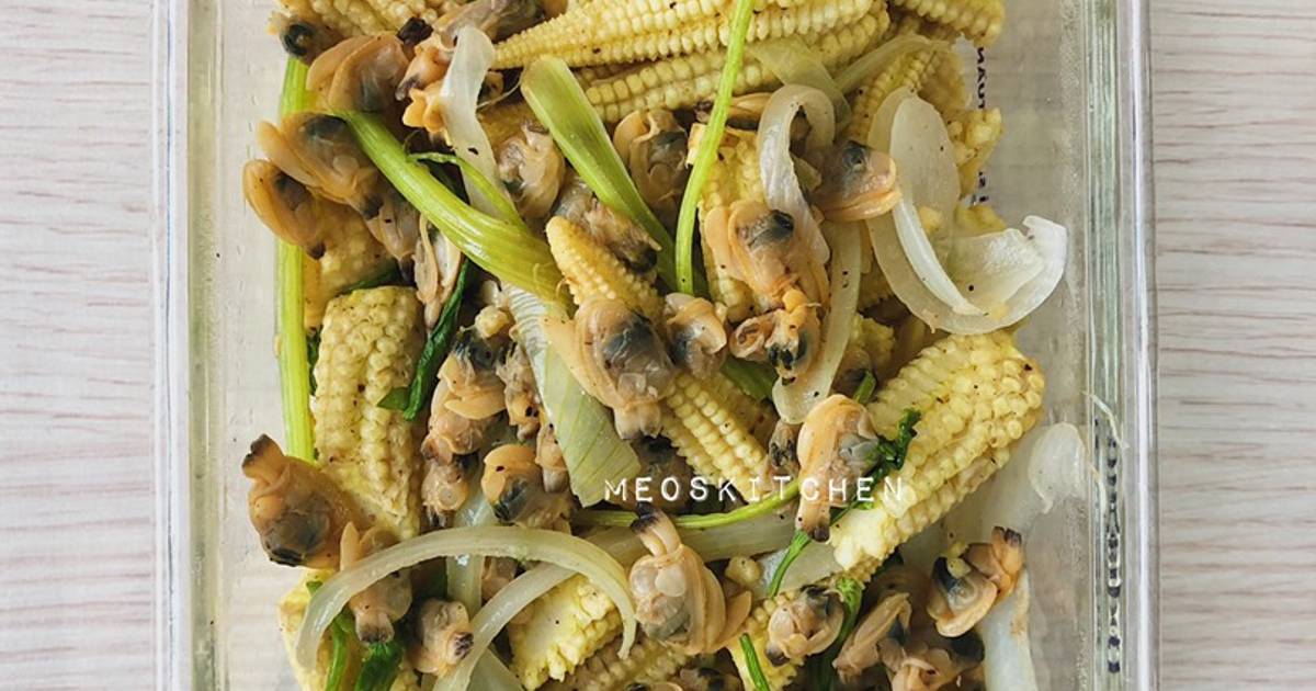 Nghêu lụa xào bắp non, hành tây, cần tây