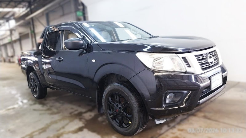 NISSAN NAVARA