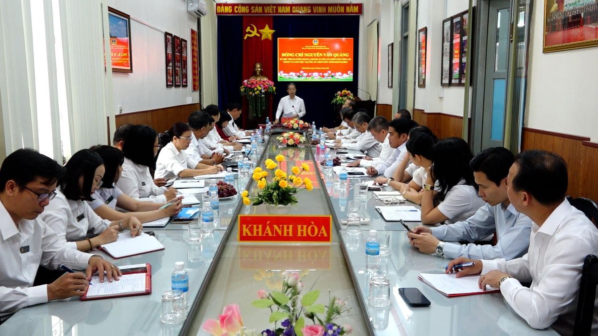 Chánh án Nguyễn Văn Quảng làm việc với Tòa án Khánh Hòa - Báo Công Lý