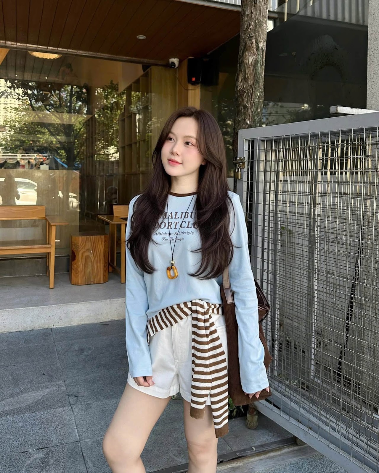 Áo thun dài tay cổ tròn in chữ MALIBU SPORT CLUB XONXEN SHOP 6603 – Image 3
