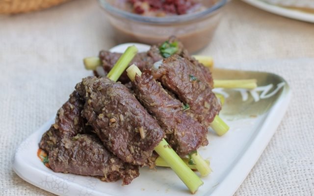 Bò Nướng Củ Hành