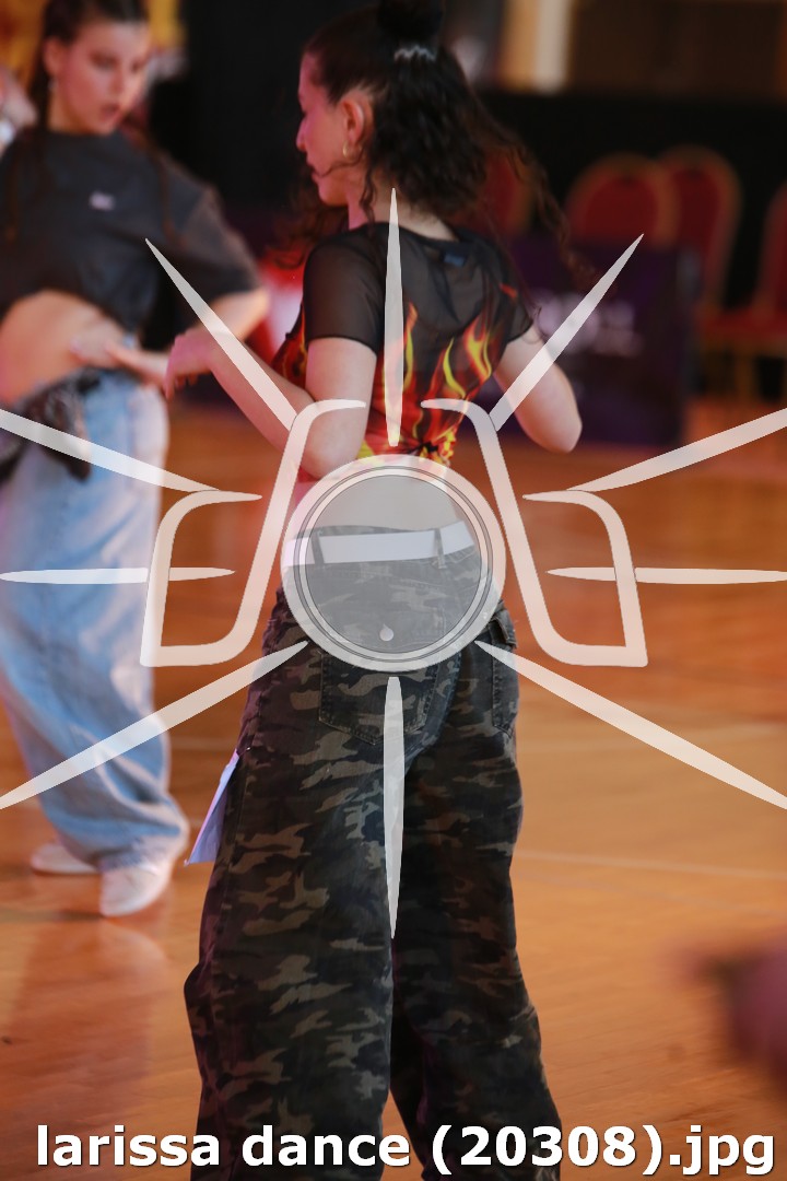 larissa dance (20308).jpg