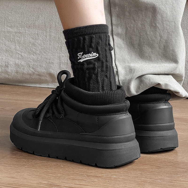 Gefütterte Herren-Kurzstiefel aus Leder