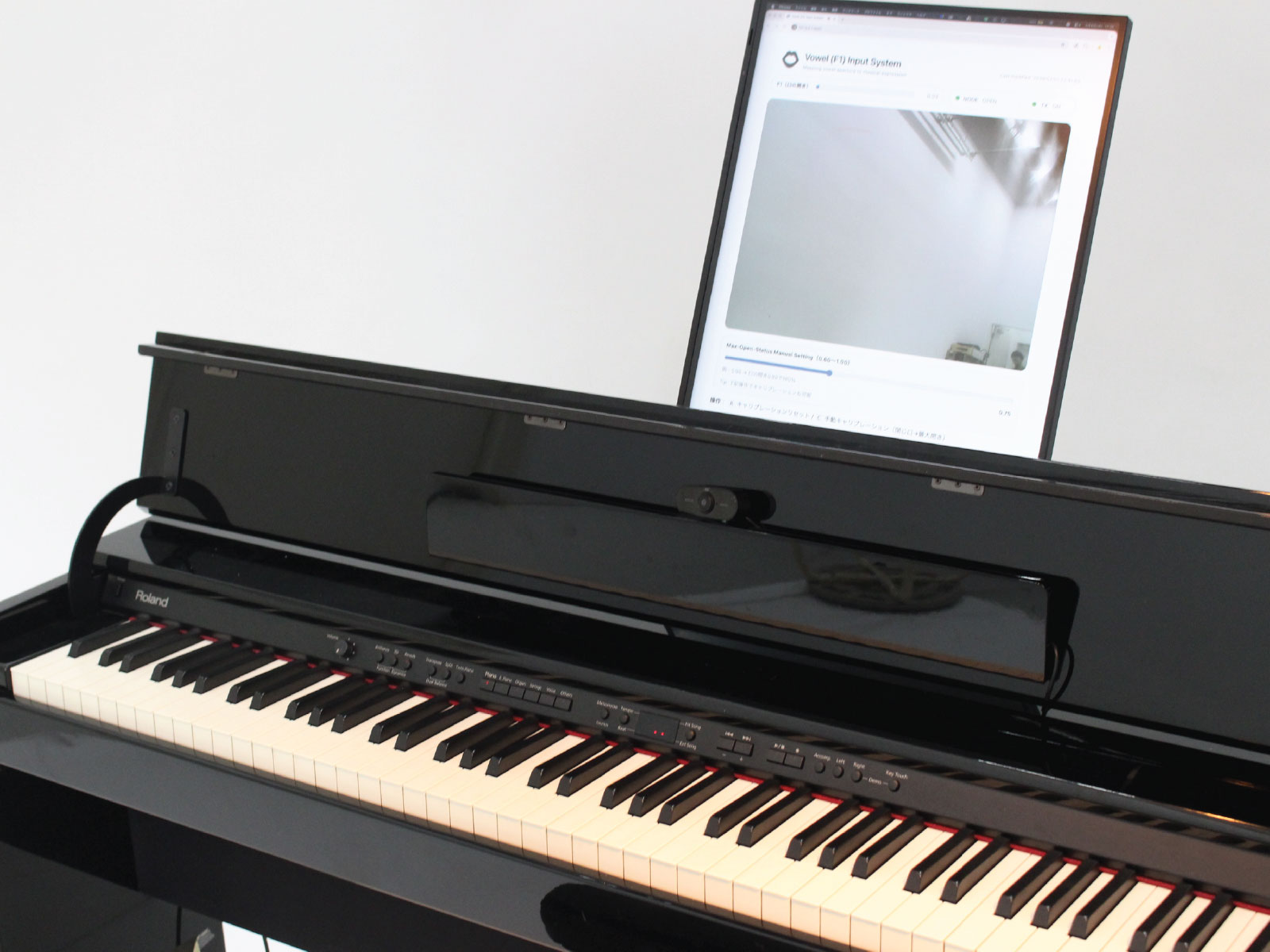 スキャット歌唱の音色多様性に着目したピアノ音色の動的エフェクト制御-thumb-2