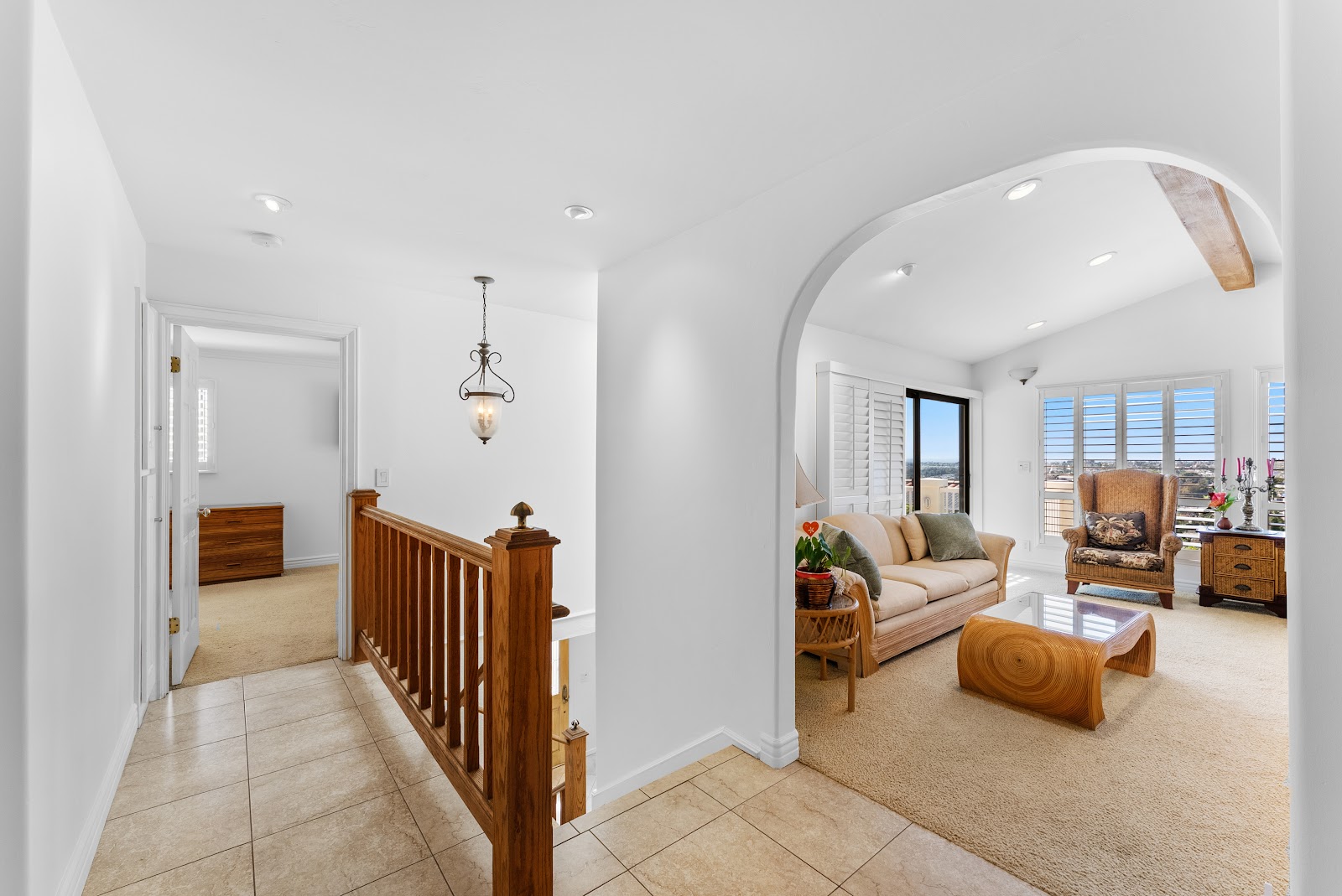 3602 Ticonderoga – Hallway and Living Room