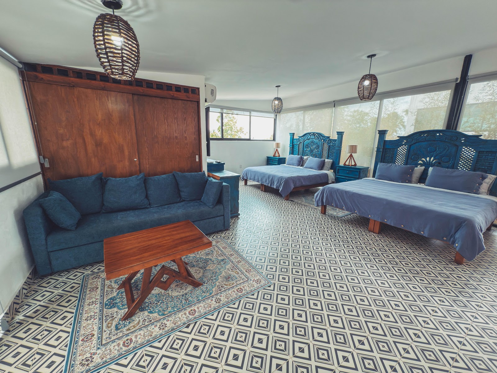 entire villa — suite reading nook