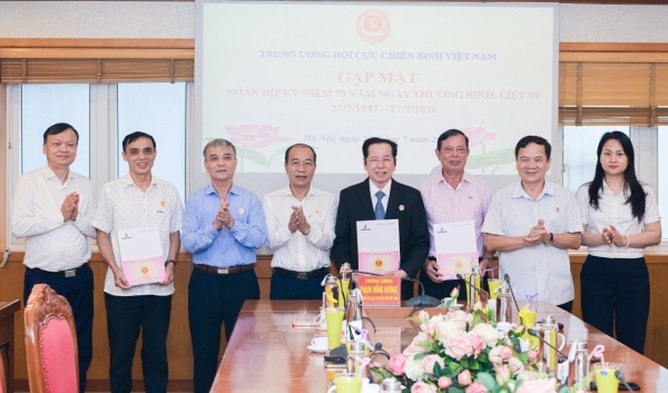 Hội CCB Petrovietnam Tặng Quà Thương Binh và Con Liệt Sĩ Tại Trung ương Hội CCB Việt Nam