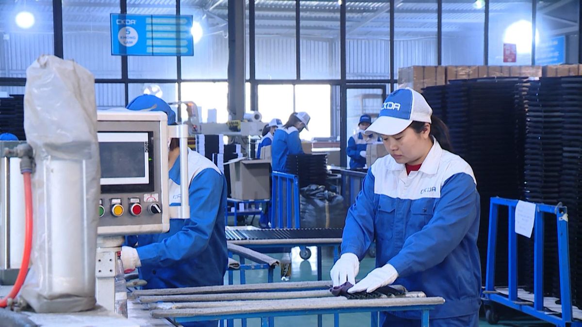 Tháo gỡ kịp thời những khó khăn của người lao động - Đài Phát thanh và truyền hình Hà Nội