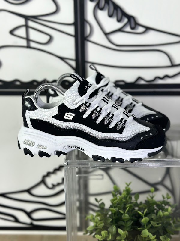 Skechers D'Lites Negro Blanco