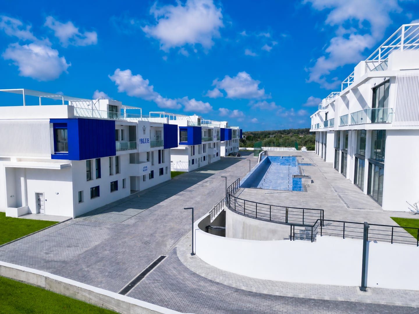 The Blue in Tatlısu · bezugsfertige Gesamtanlage