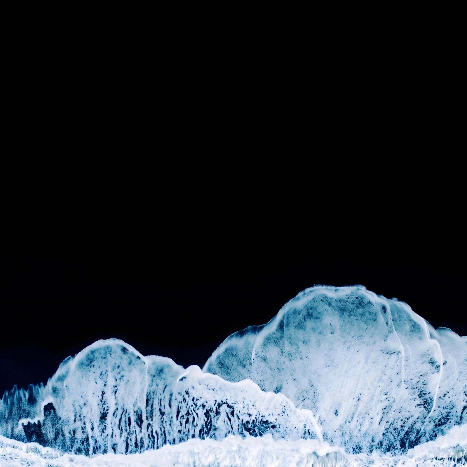 Download Breaking Waves On Black Sand 4K iPhone