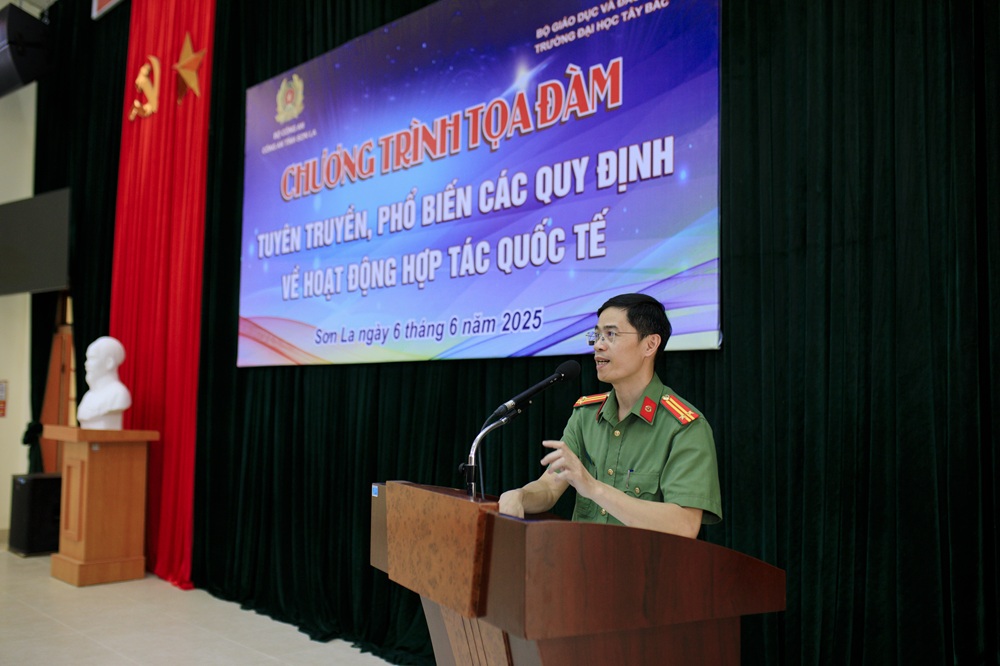 Trường Đại học Tây Bắc phối hợp với Phòng An ninh đối ngoại - Công an tỉnh Sơn La tổ chức buổi tọa đàm, tuyên truyền, phổ biến các quy định về hoạt động hợp tác Quốc tế