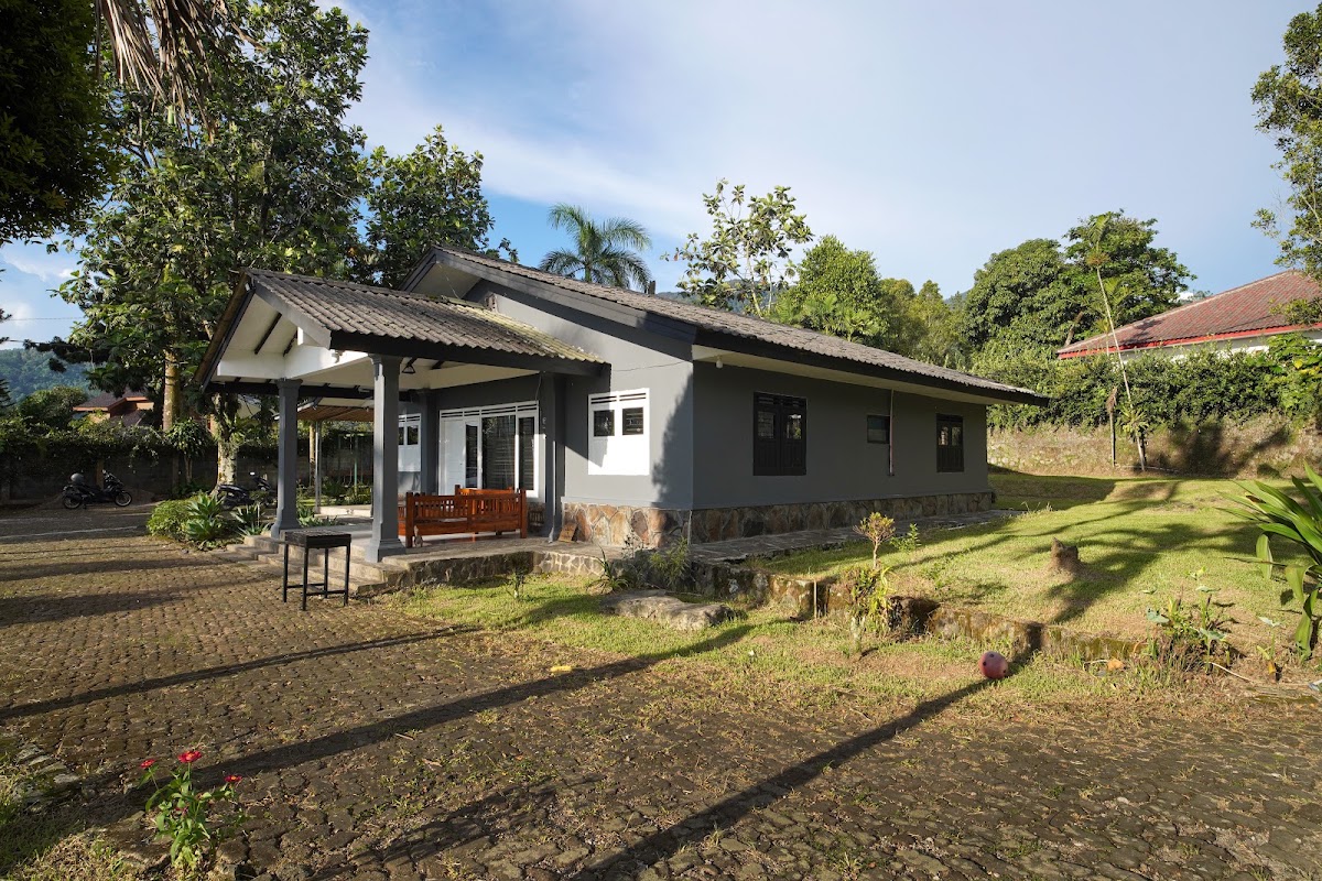 Villa Arga in Cisarua, Bogor — photo 2